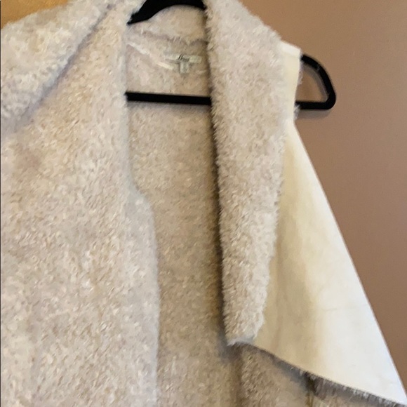 Bass Vest - Picture 5 of 6